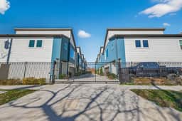 FIFA World Cup | Minimalist 3BR Houston Townhome