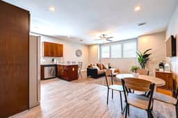 FIFA World Cup | Modern Cozy 2BR Houston + Parking