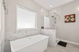 3BR Home w/ Free Parking- 15 mins from IAH Airport