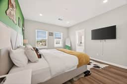3BR Home w/ Free Parking- 15 mins from IAH Airport