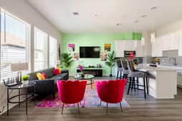 FIFA World Cup 2026 | Colorful 3BR Near Downtown