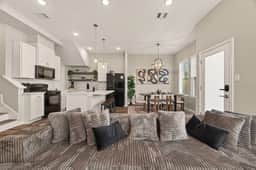Spacious 3BR w/ Yard- Minutes from Top Attractions