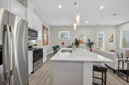 Modern 3BR Houston | 9 mins to Downtown + Parking