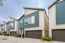 Boho Chic 3BR - Easy Access to Local Attractions