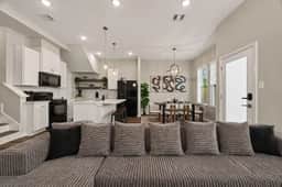 Spacious 3BR w/ Yard- Minutes from Top Attractions