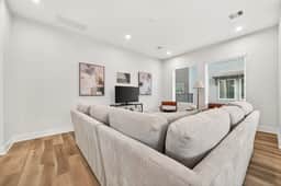 Spacious family stay | Room for fun | Easy parking