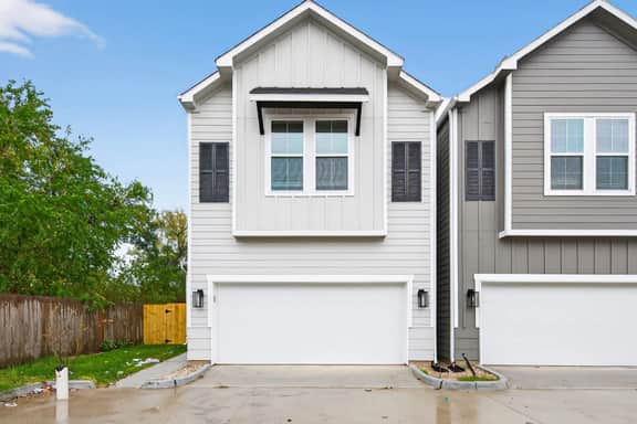 FIFA World Cup | Cozy Downtown 3BR + Free Parking