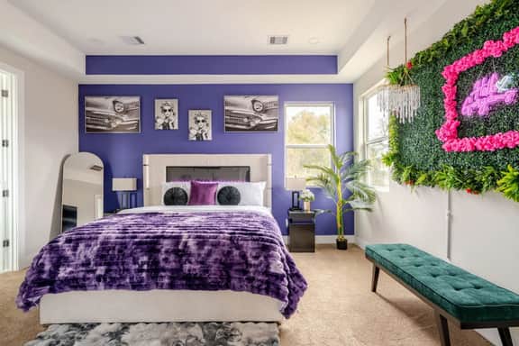 FIFA World Cup | Luxe 3BR Townhome | King Suite