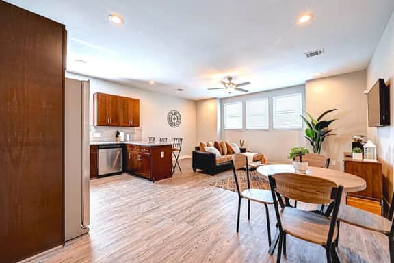 FIFA World Cup | Modern Cozy 2BR Houston + Parking