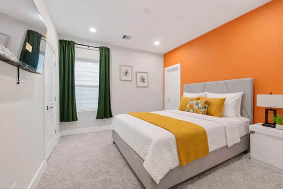 NEW Minimalist 3BR Townhome| FIFA World Cup Stay