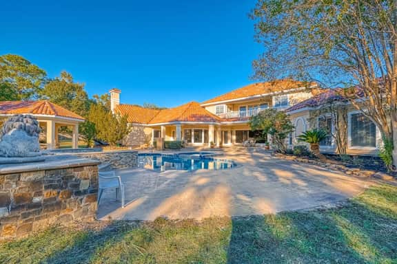 Luxury Tuscan Style Villa
