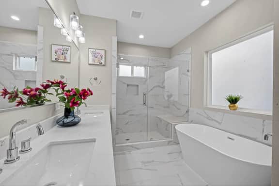 Stylish 3BR Home Near Houston Dwtn w/ Parking