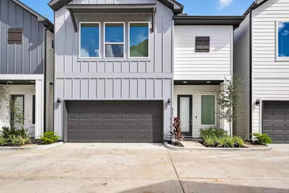 Houston Home Near NRG Stadium w/ Hot Tub & Parking