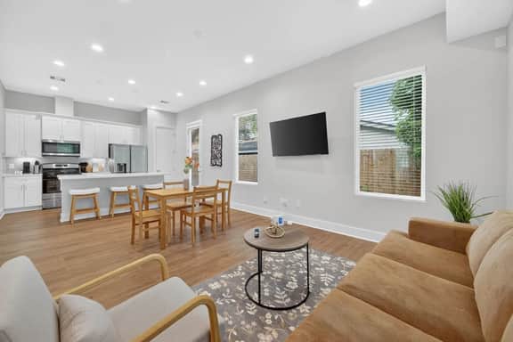 FIFA World Cup | 3BR Houston | Backyard + Parking