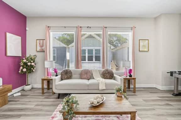 Luxury 3BR in Gated Community | Near Downtown