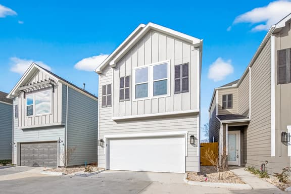 3BR Family Oasis - 11 miles from Discovery Green