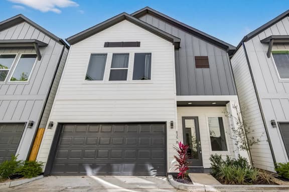 Affordable 3BR Houston Home Near IAH & HOU Airport