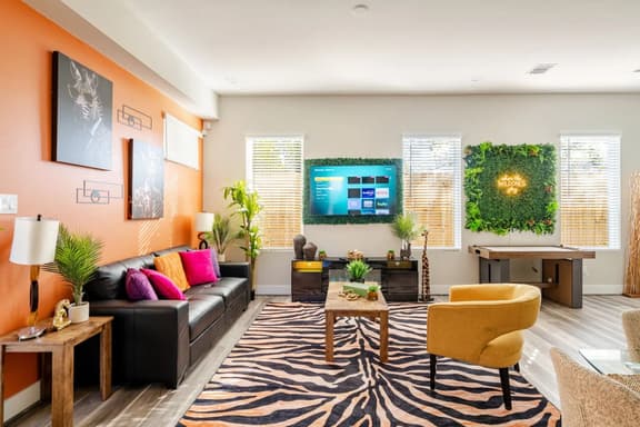 Family Escape w/ Game Table & Cozy Stay