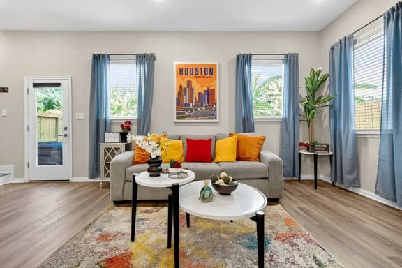 FIFA World Cup | 3BR Houston + HOT TUB | Sleeps 6