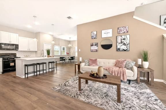 3BR Cozy Getaway w/ Free Parking & Outdoor Space