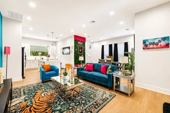 Cali Dreamin' Retreat | Modern 3BR Houston Home
