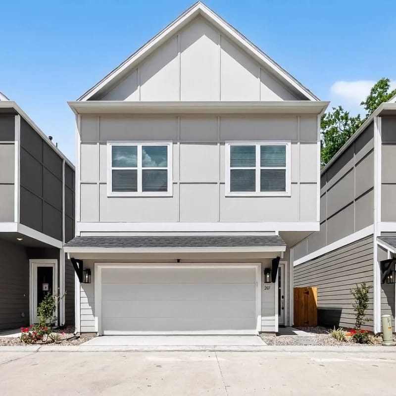 Bright 3BR Retreat w/ Parking, Backyard & Kitchen